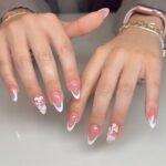 17 White Chrome Nails With Mirror Shine That Feel Effortlessly Chic Nails Fashion image by @lupitasss_nails