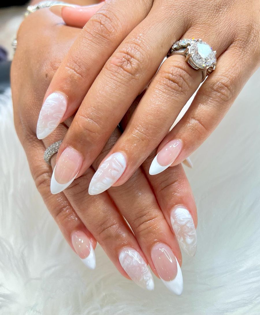 White-Almond-Nails_nailsbyjennie92_2.jpg