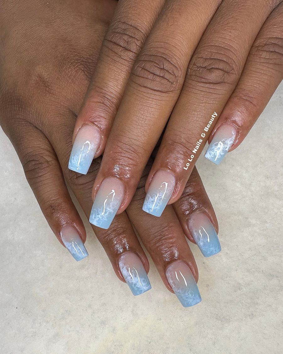 blue-ombre-nails_lolonails_4-3.jpg