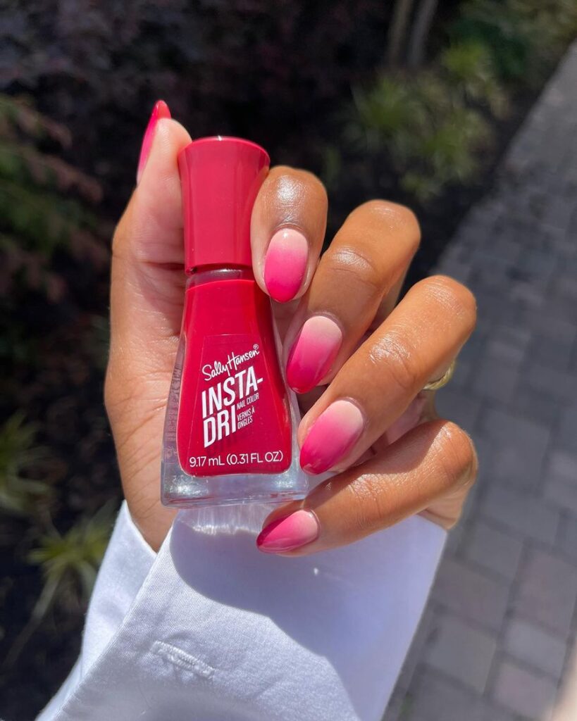 Soft Pink-Red Ombre with a Natural Gloss