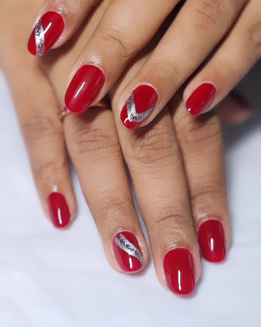 red-gel-nails_dartistry.in_12.jpg
