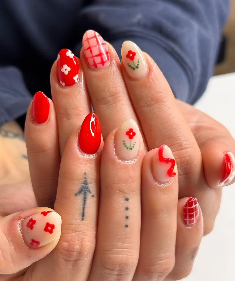 red-gel-nails_ichigobeauty_ca_16.jpg