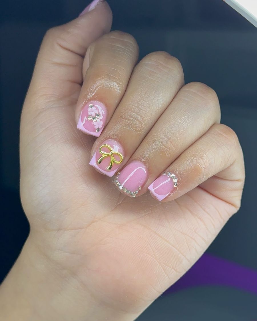 short-pink-nails_nailsxevelyn_13.jpg