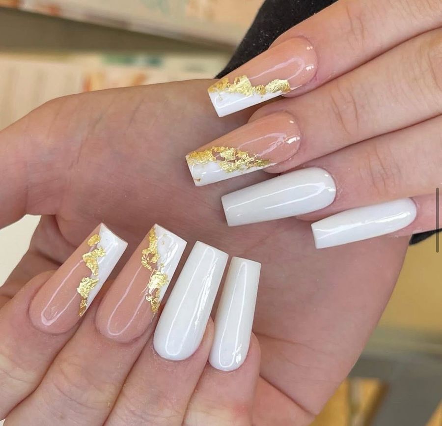 white-and-gold-nails_princessnails_bristol_12.jpg