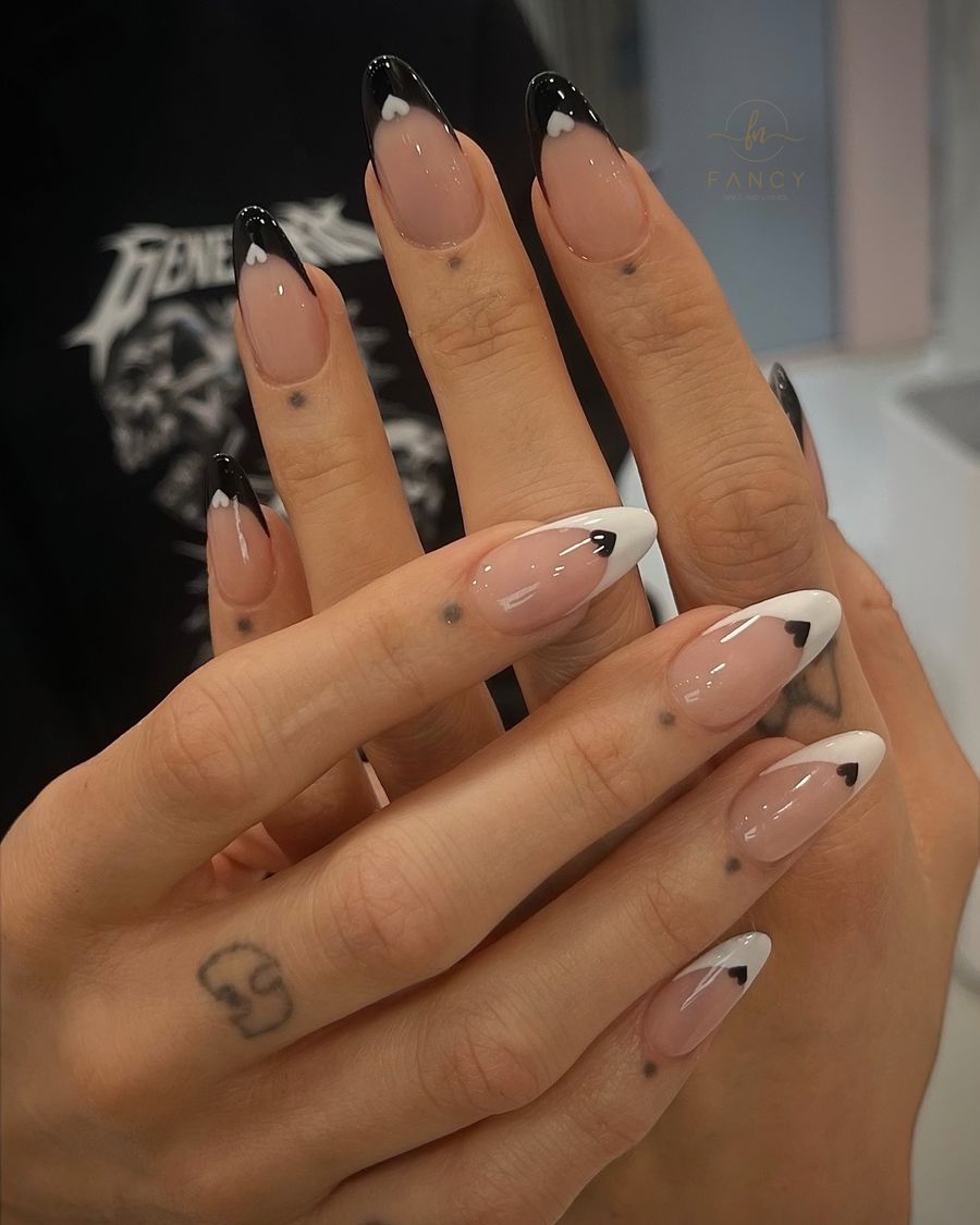 white-french-tip-nails_fancyobeauty.nails_10.jpg