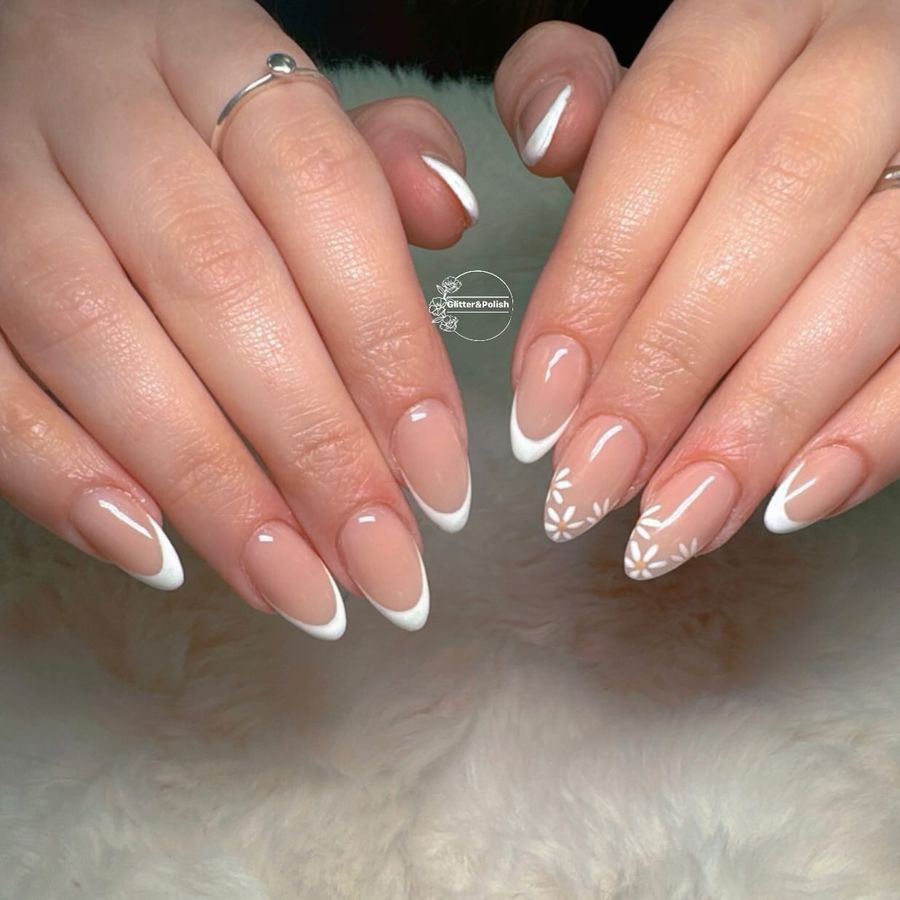 white-french-tip-nails_glitter.and_.polishz_3.jpg