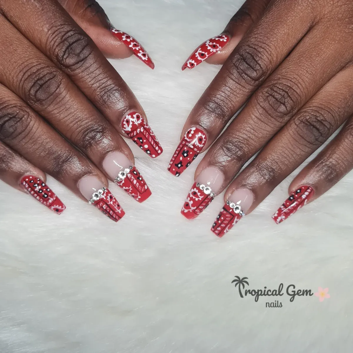 Red-coffin-nails_tropical.gem_nails_14.webp
