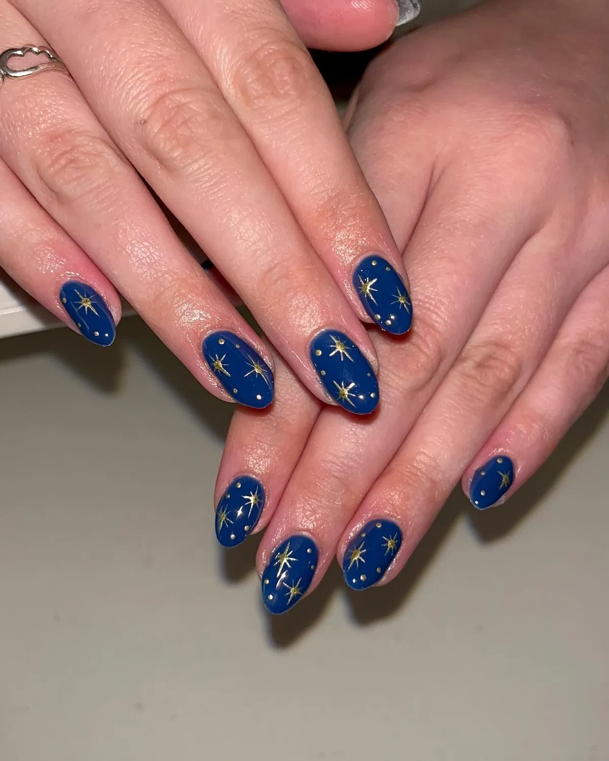 blue-nails_nailzby.madi_20.webp
