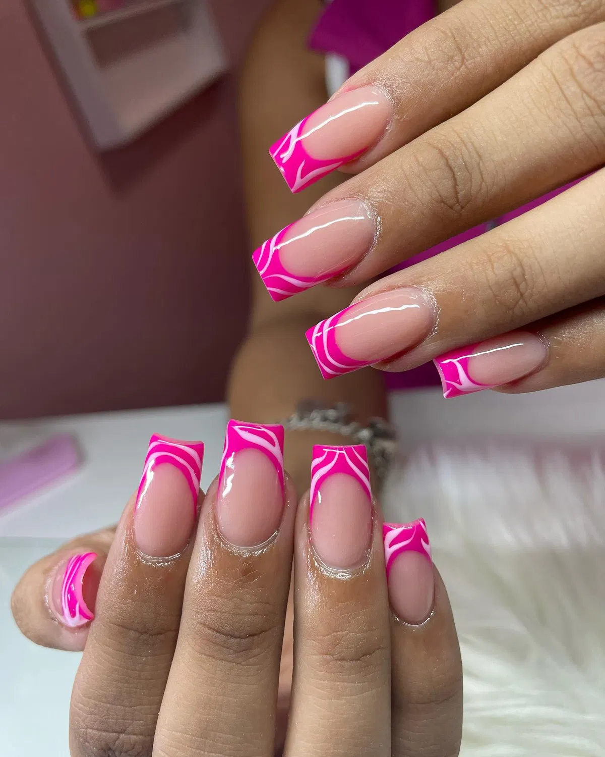 pink-nails_hairlauranails_18-1.webp