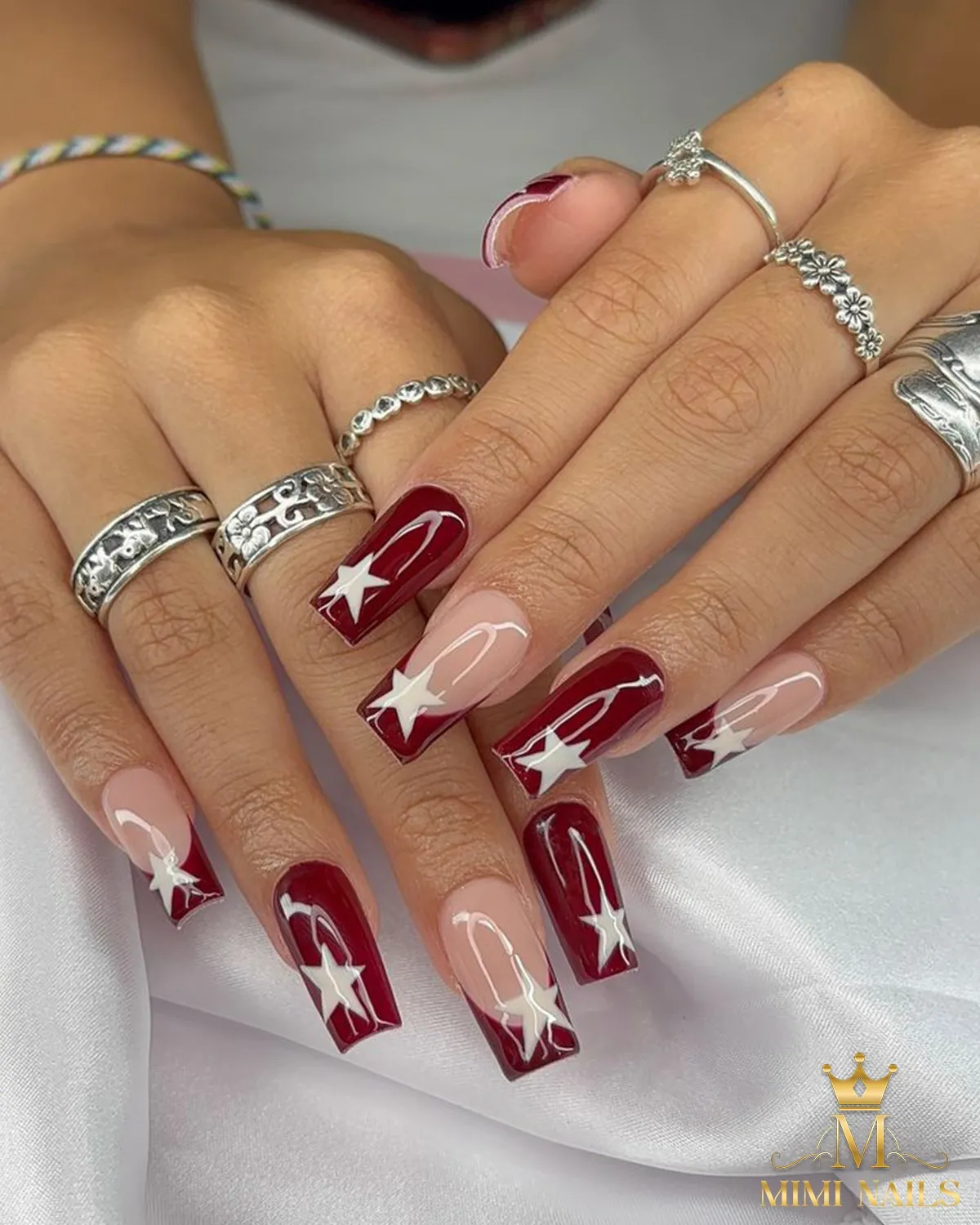 red-nails_mimi_nails_geneva_14.webp