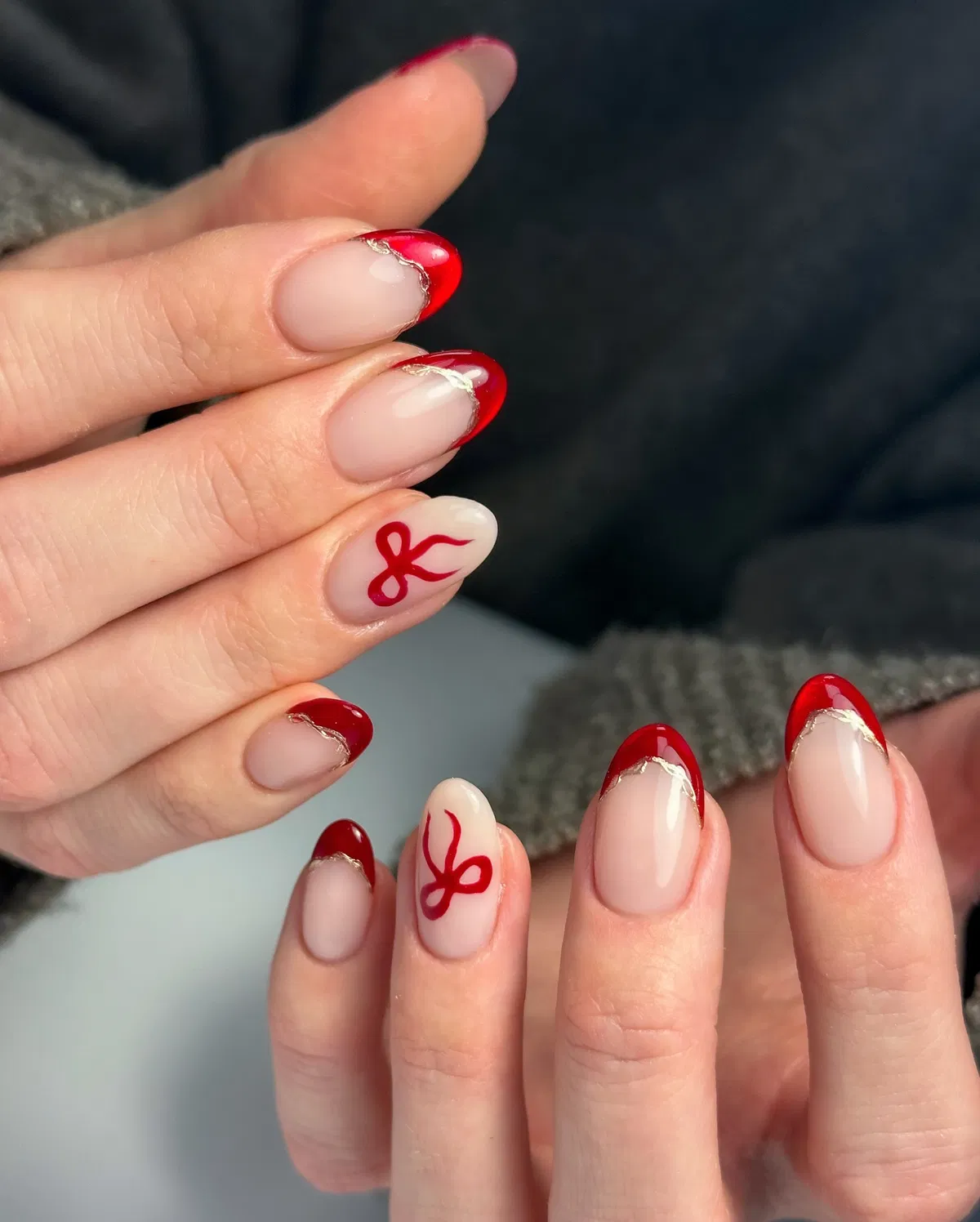 red-prom-nails_jark.nails_13.webp