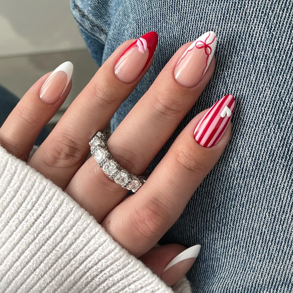 red-prom-nails_nailzkatkat_17.webp