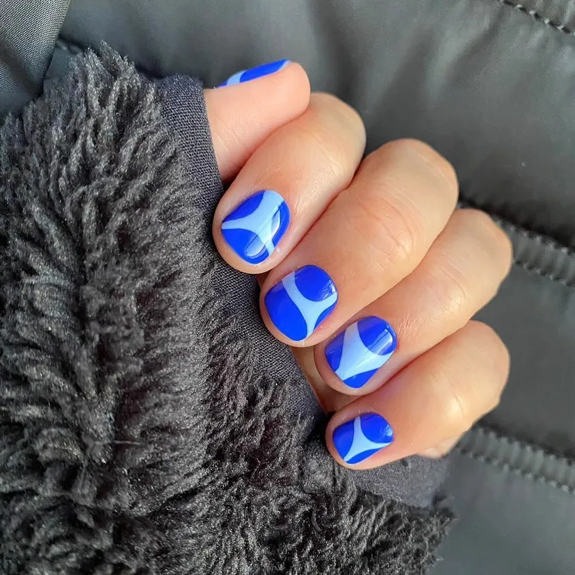 short-blue-nails_jesunailz_1.webp