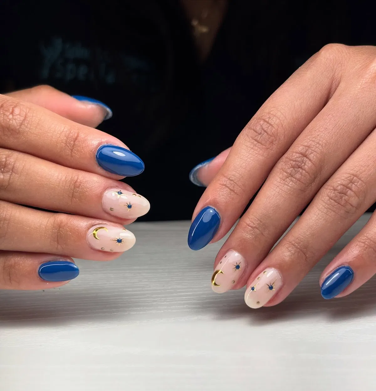 short-blue-nails_thehouseofnails_usa_14.webp