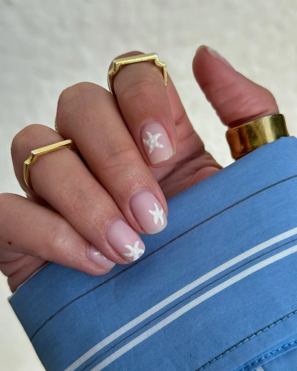 cute-summer-nails_madisoneley_13.webp