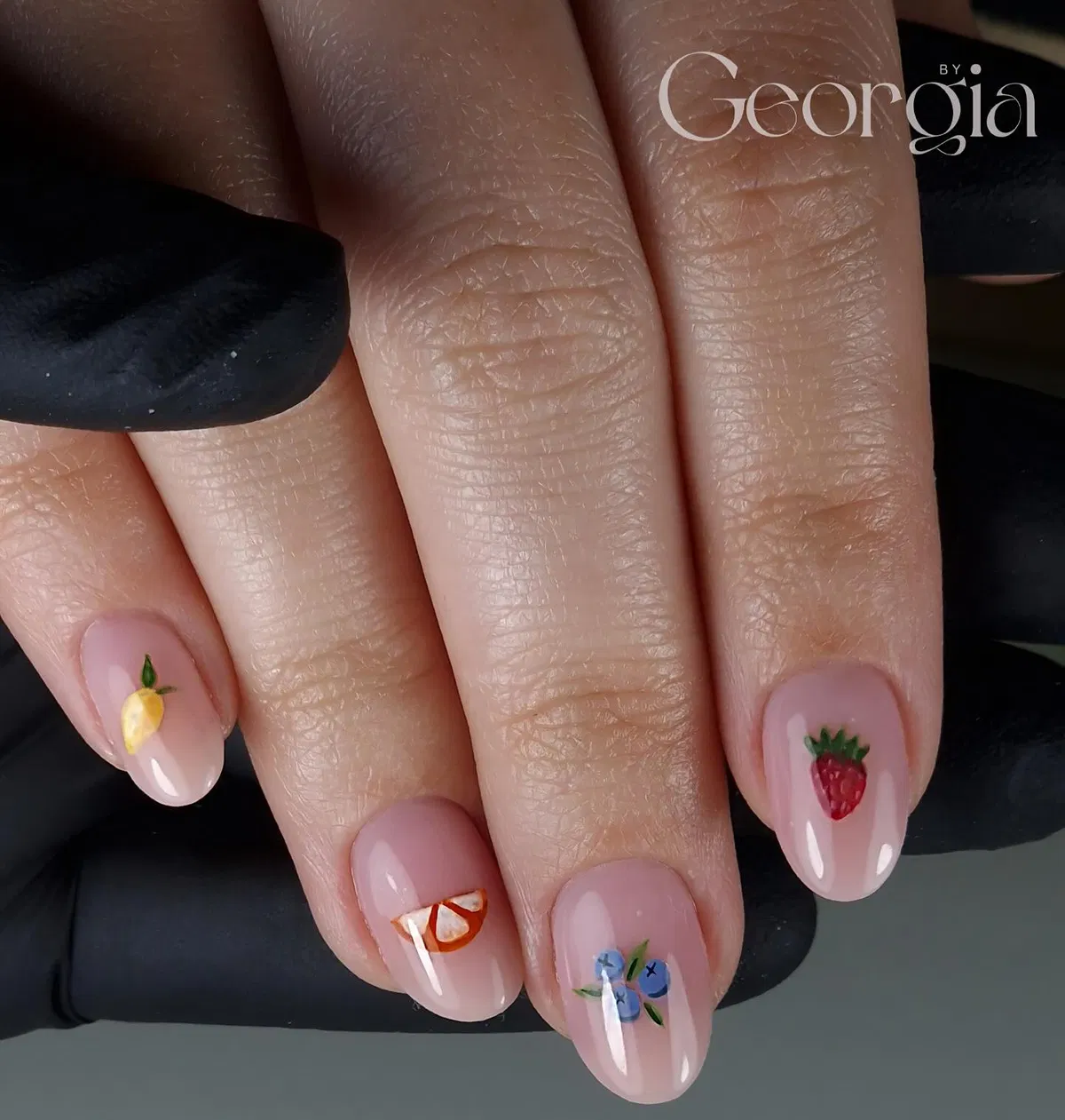 fun-summer-nails_beauty_by_georgia__6.webp