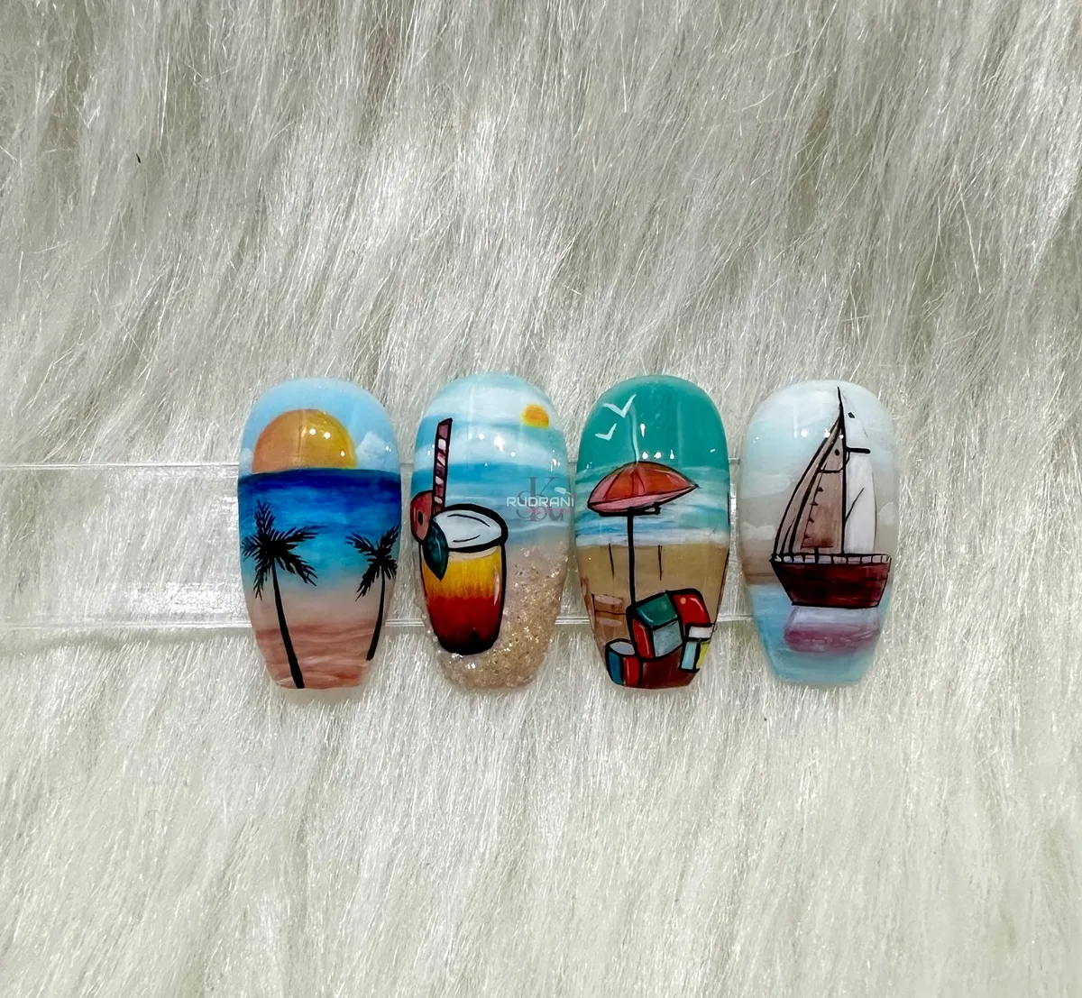 fun-summer-nails_rudrani_nail_studio_9.webp
