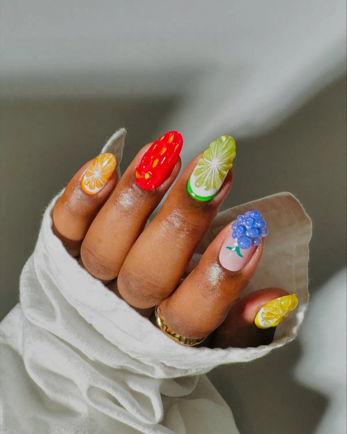 lemon-nails-designs_brushedbyb__15.webp