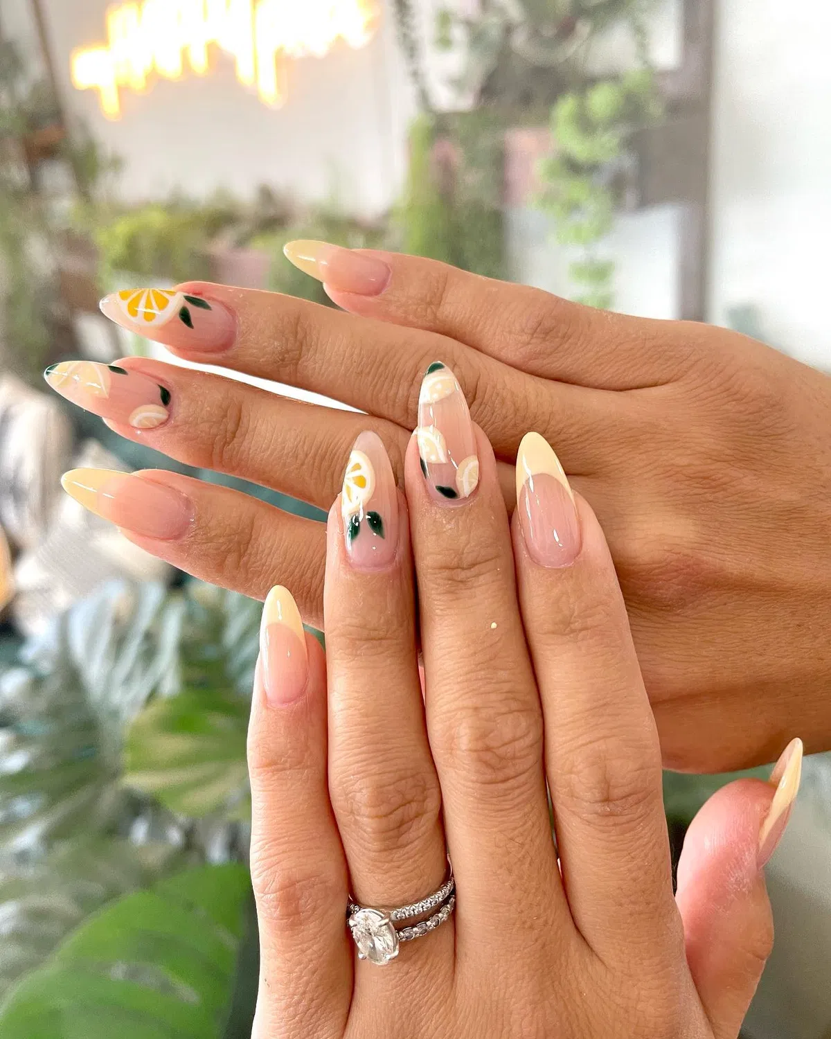lemon-nails-designs_eucabeautylounge_11.webp
