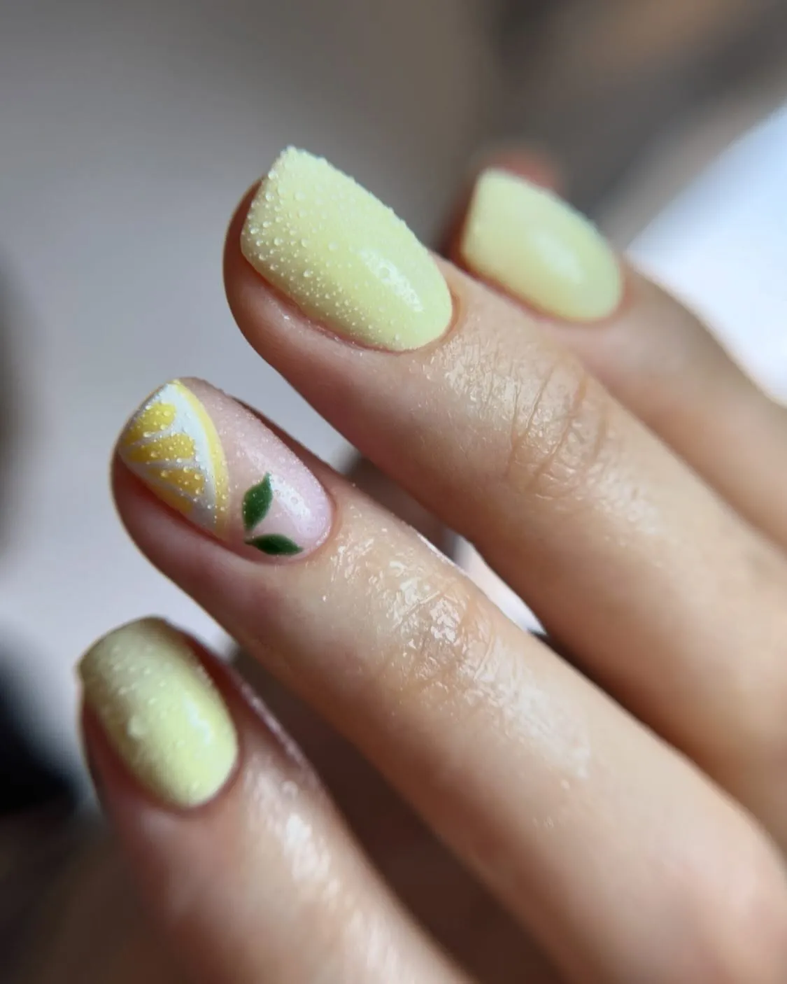 lemon-nails-designs_nastarannailartt_7.webp