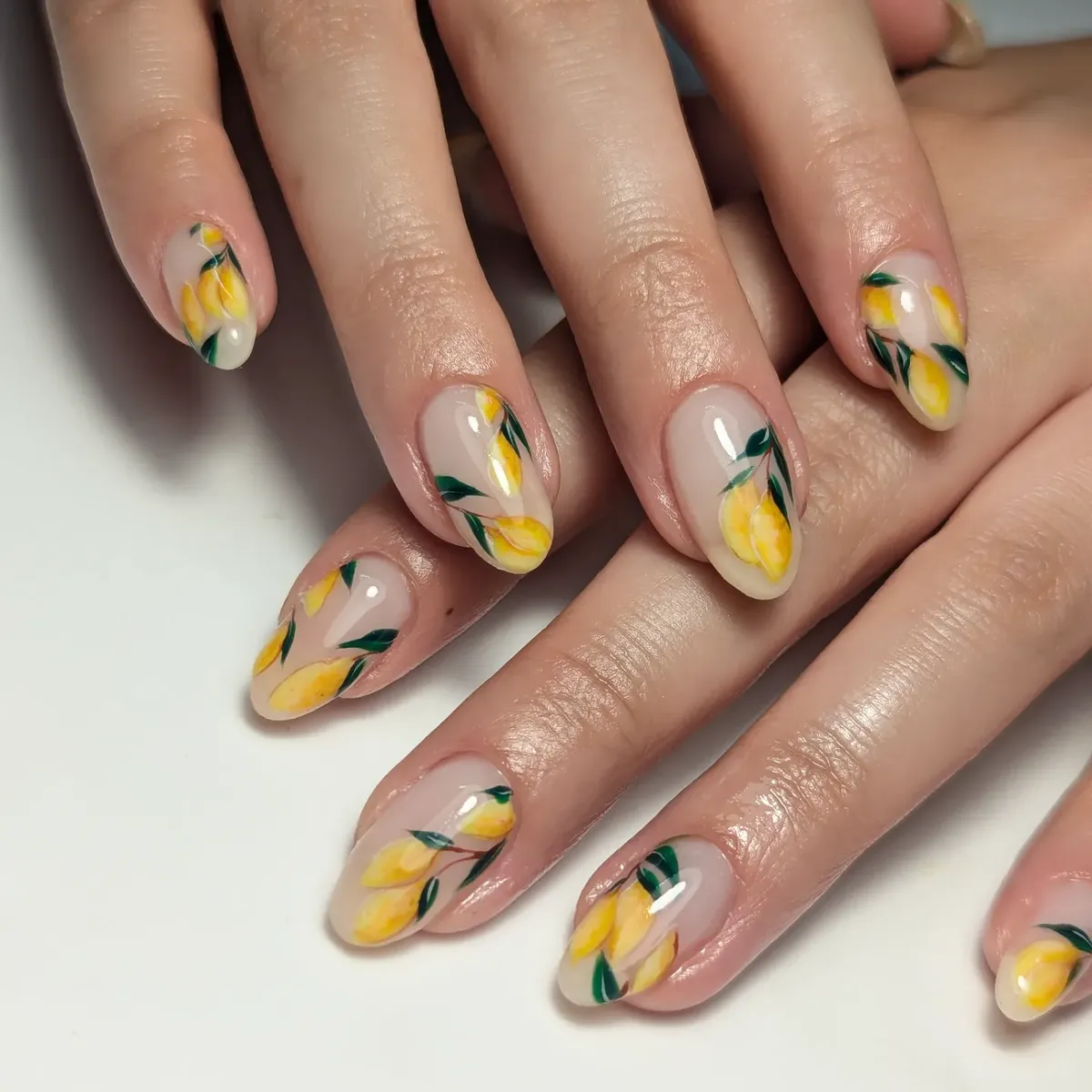 lemon-nails_bhambnails_4.webp