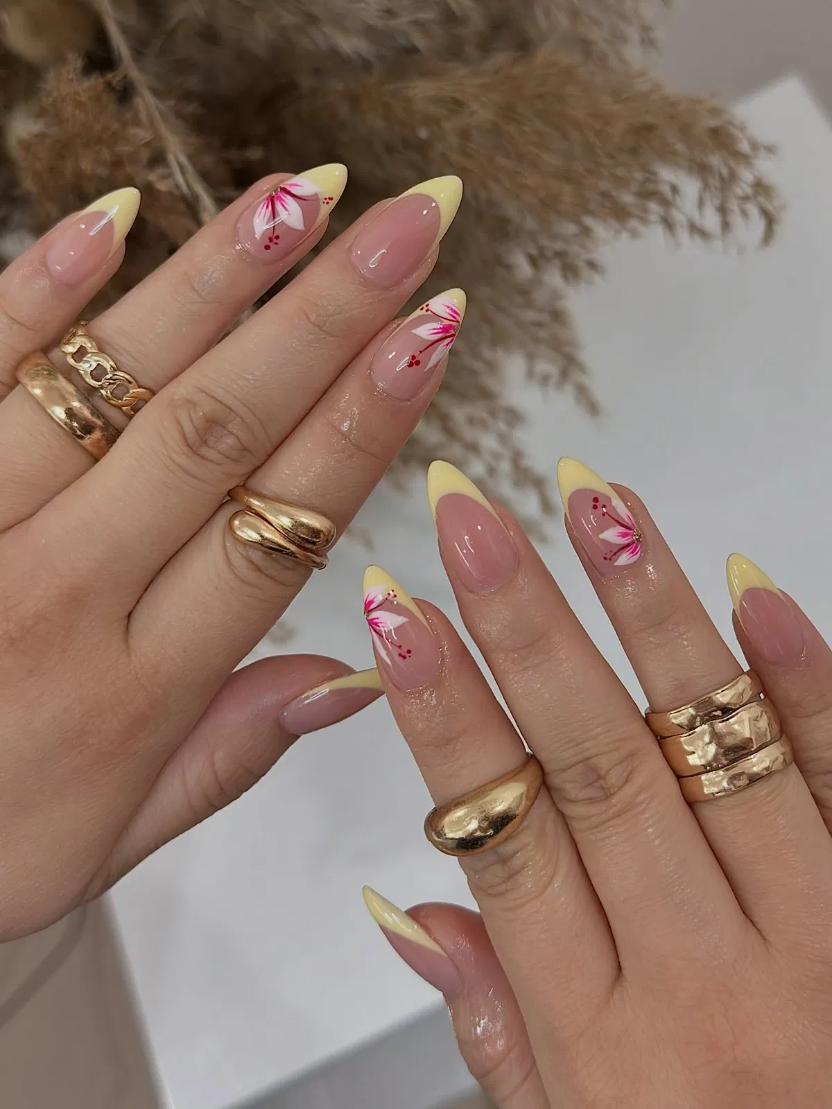 lemon-yellow-nails_amorebysuki_11-1.webp