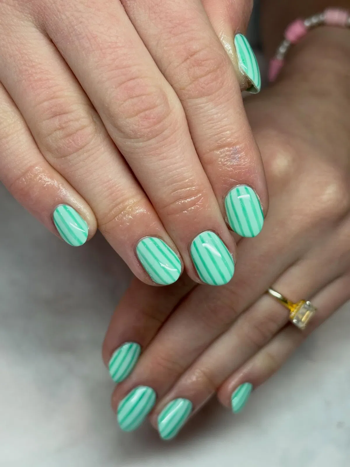 mint-green-nails_nikki.may_.lashandnail_12.webp