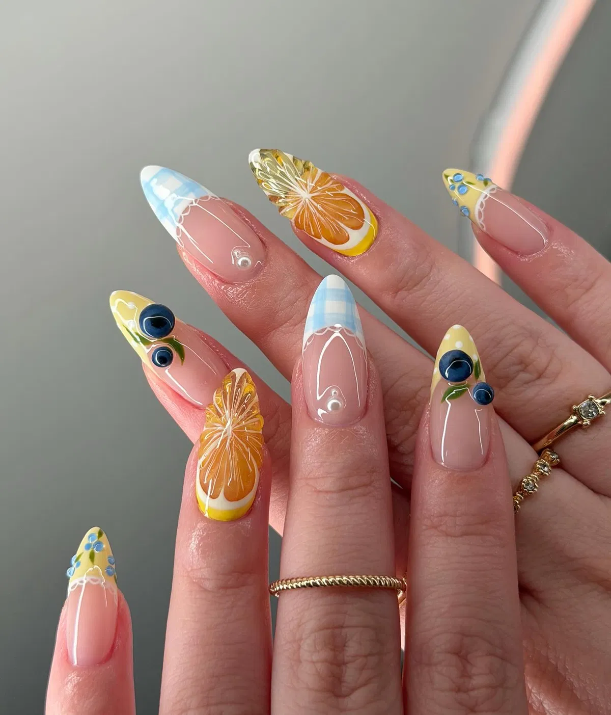 nails-lemon_amys.clients_7.webp