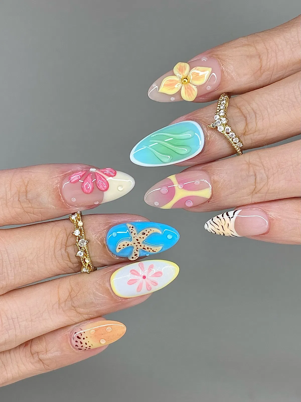 3D summer motifs with gradients, zebra tip, and starfish accent