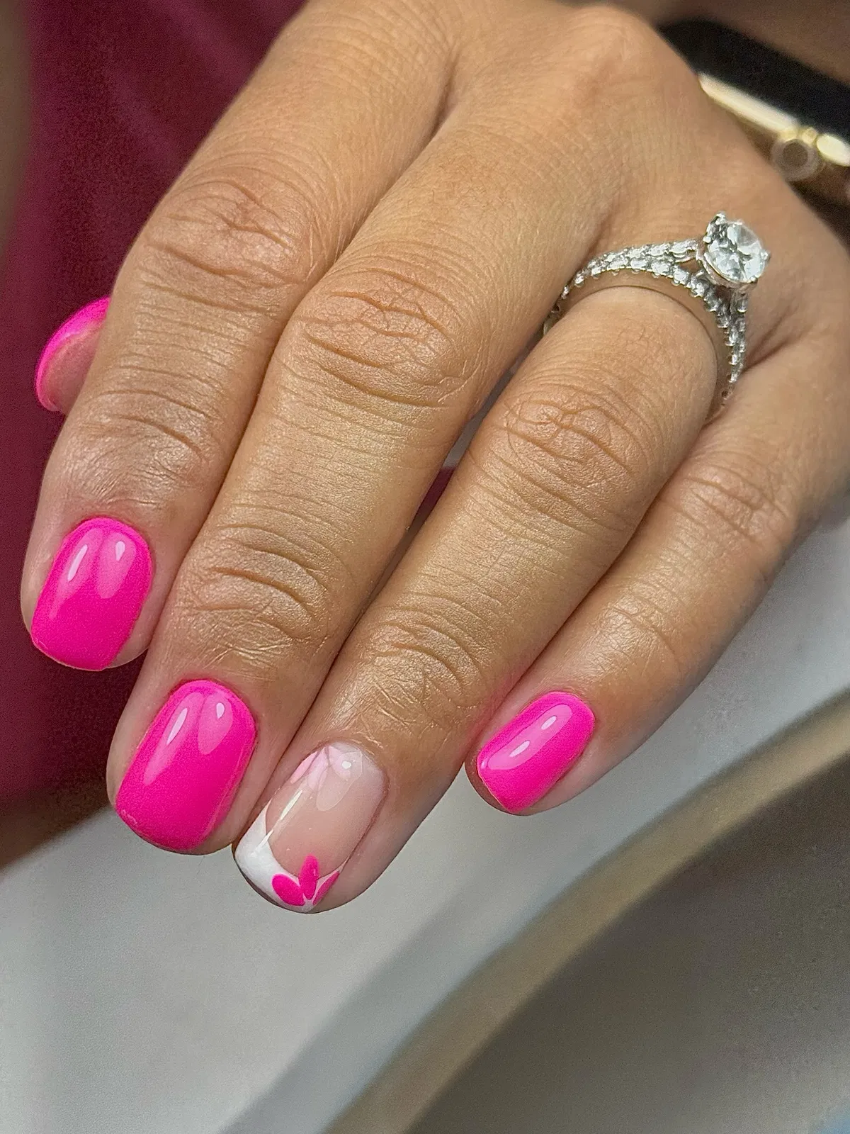 short-summer-nails_studio.jr1_17.webp