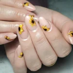π 18 Simple Sunflower Nails That Look Sweet Without Trying Too Hard Fashion image by @meganflanneryyy