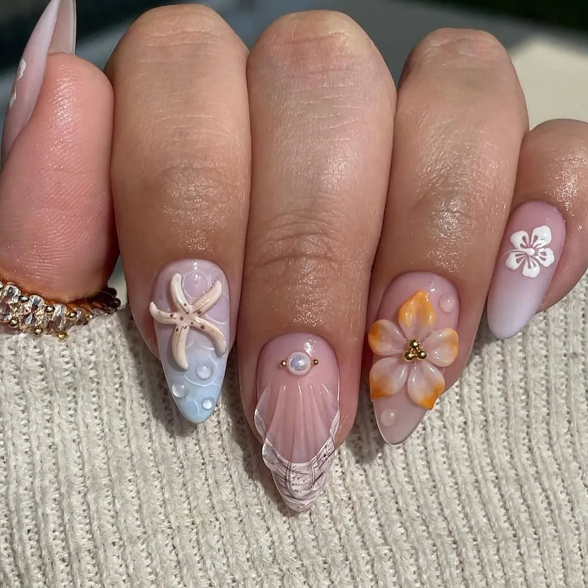 Soft pastel 3D set with starfish, bubbles, and flowers