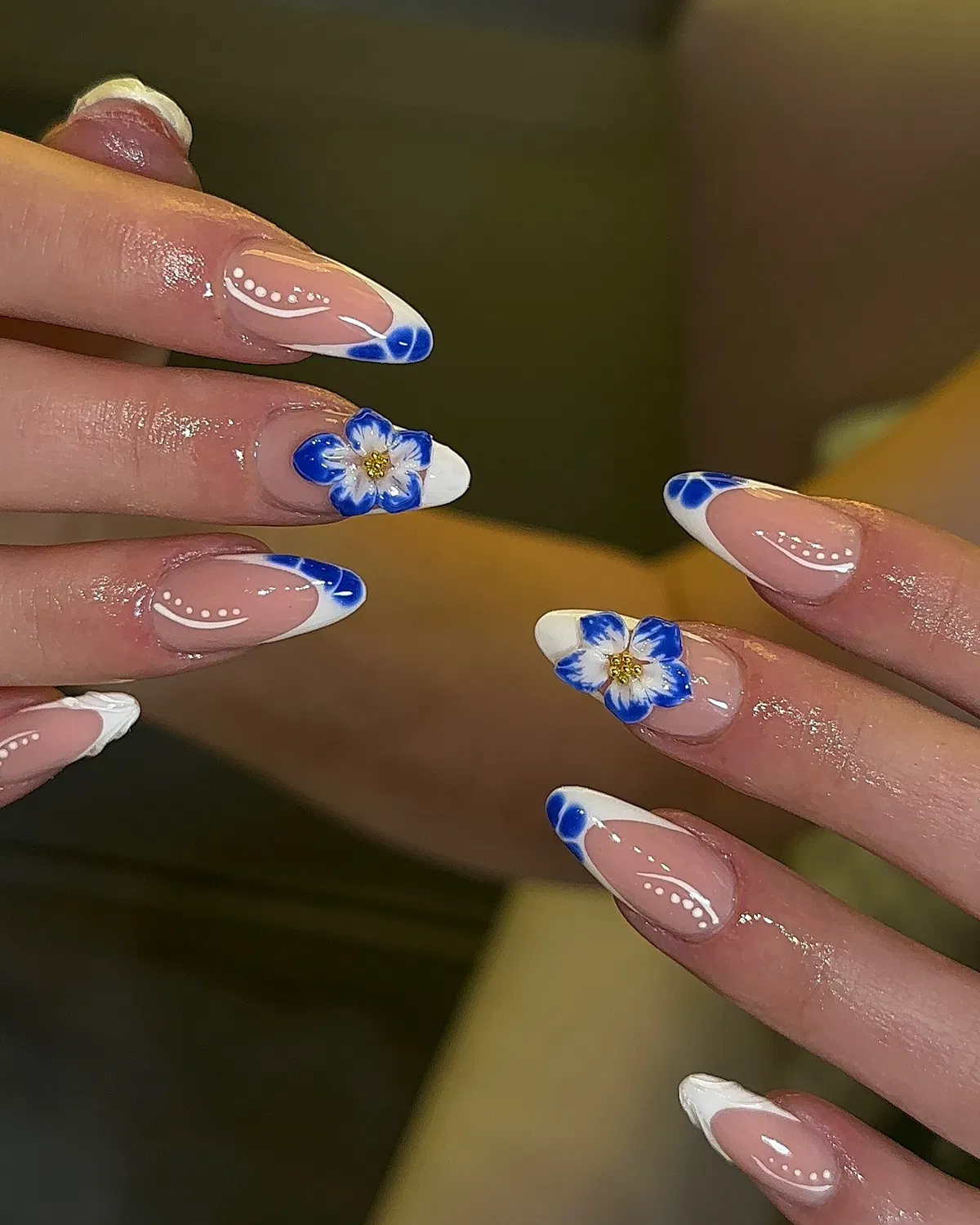 Blue-and-white floral French tips