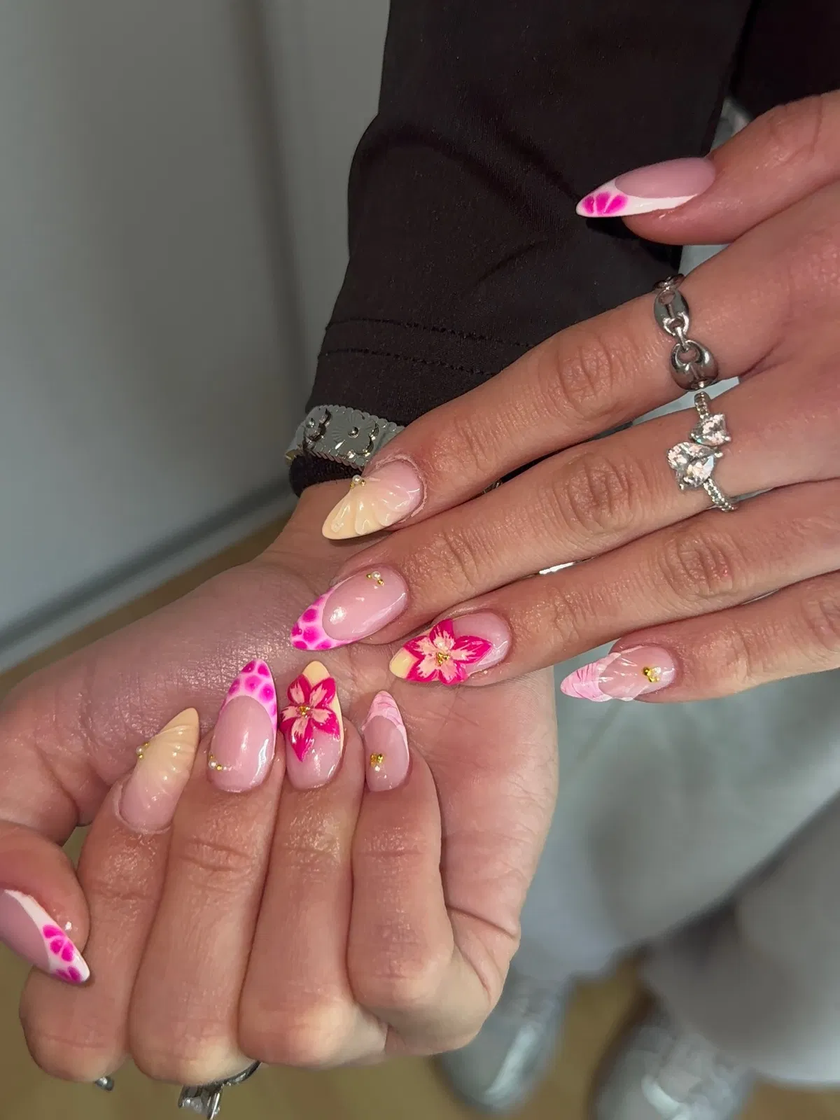 Pink floral set with mixed French tips and gold bead accents