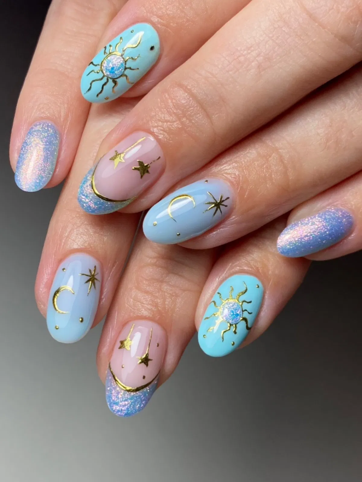 summer-nails_emilia_rose_beauty_8.webp