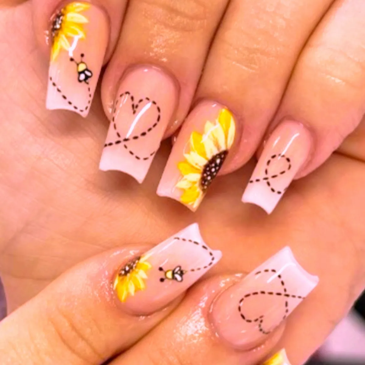 Sunflowers with dotted heart-line details