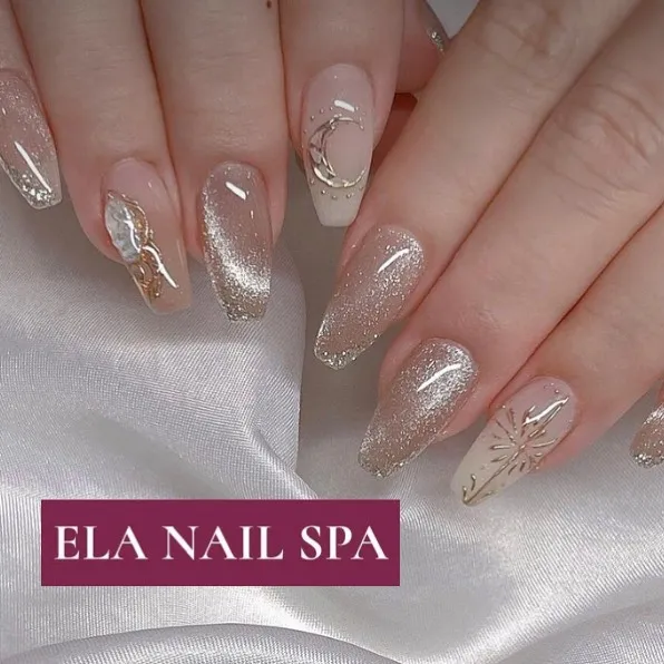 Silver glitter set with gold line details