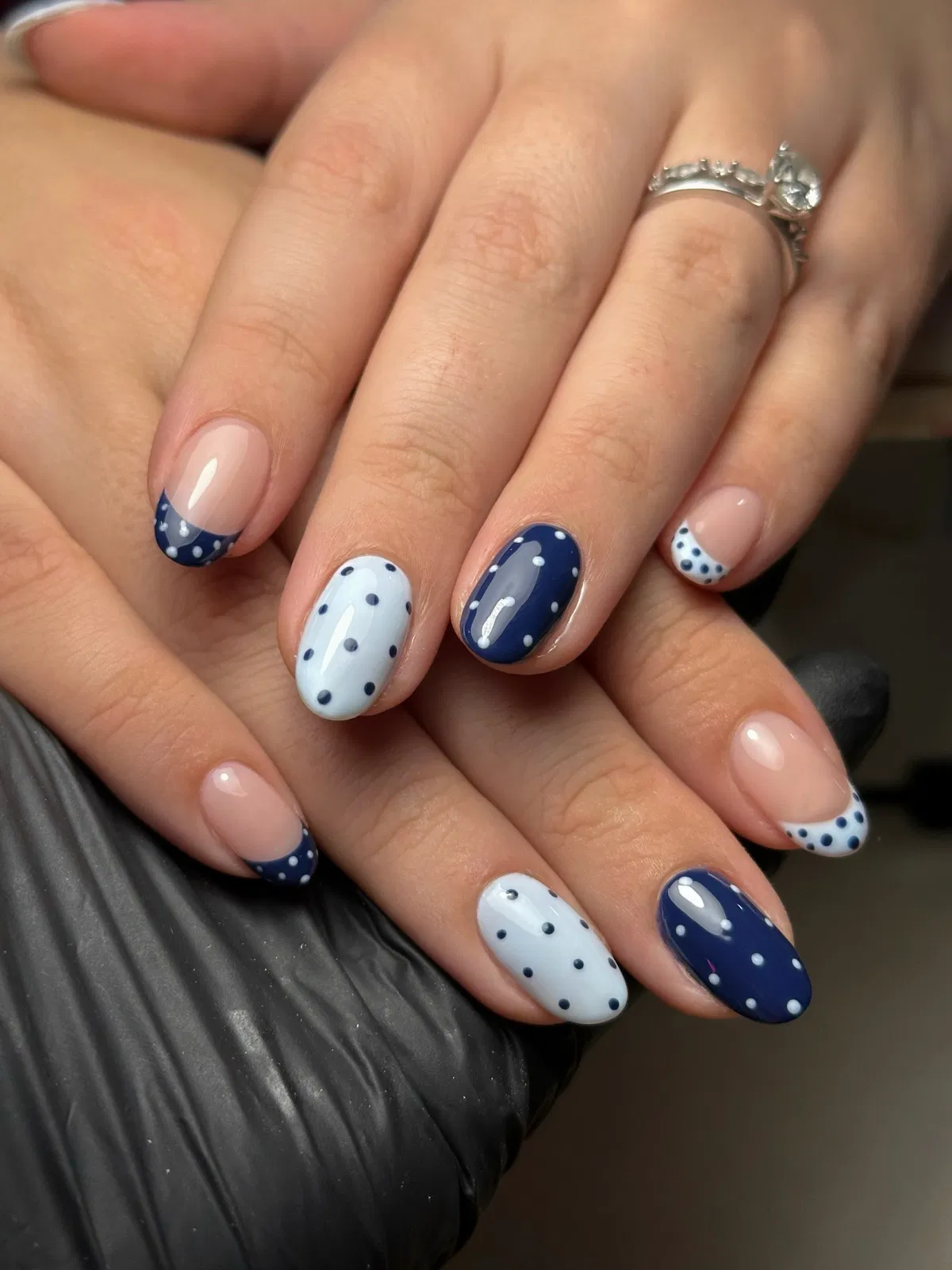Short mixed polka dots: navy, light blue, and nude tips