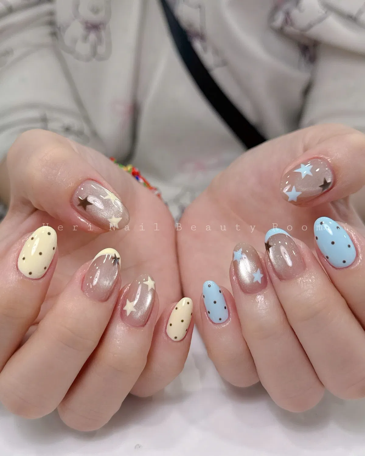 Pastel dots with star accents