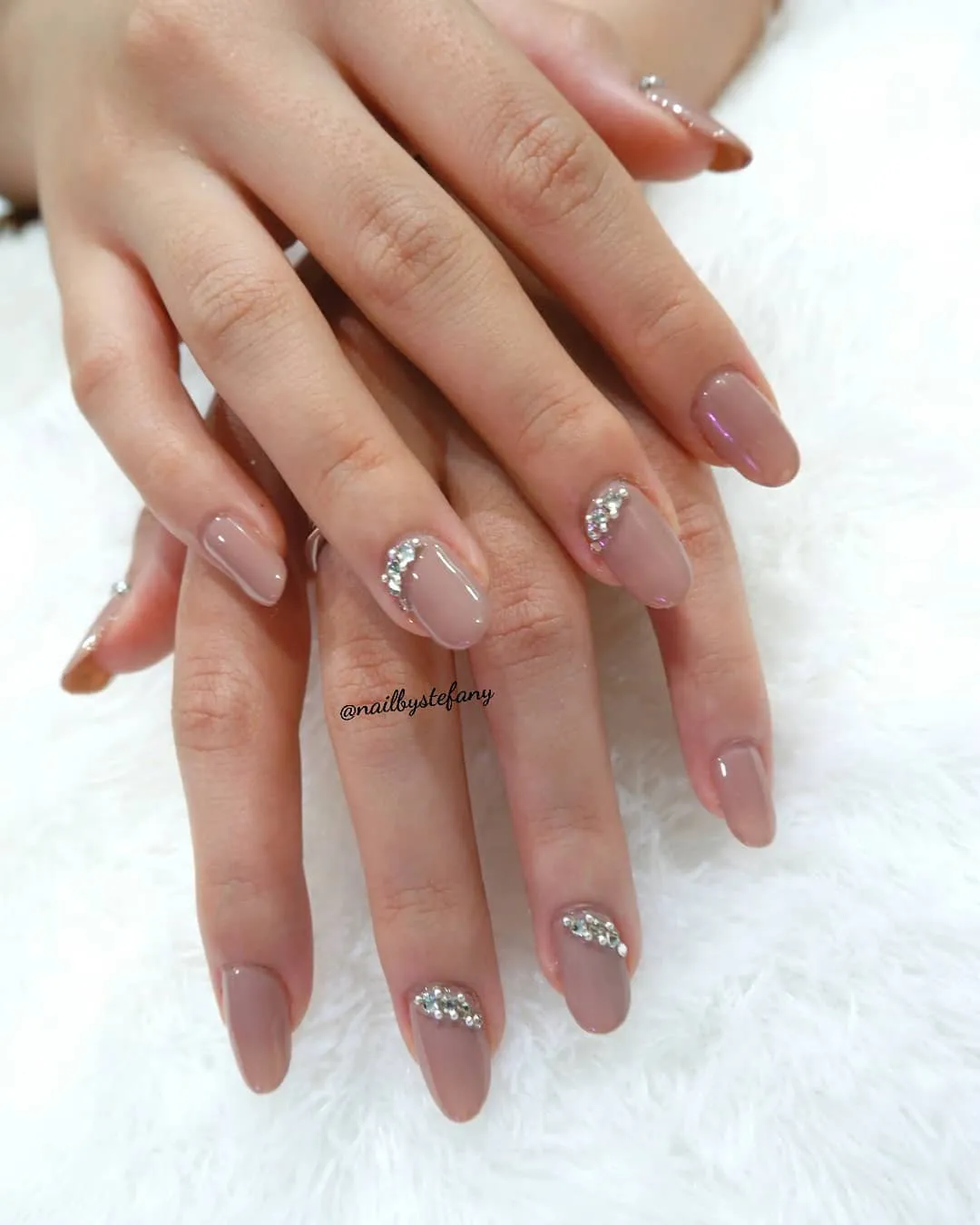 Glossy taupe with curved rhinestone clusters