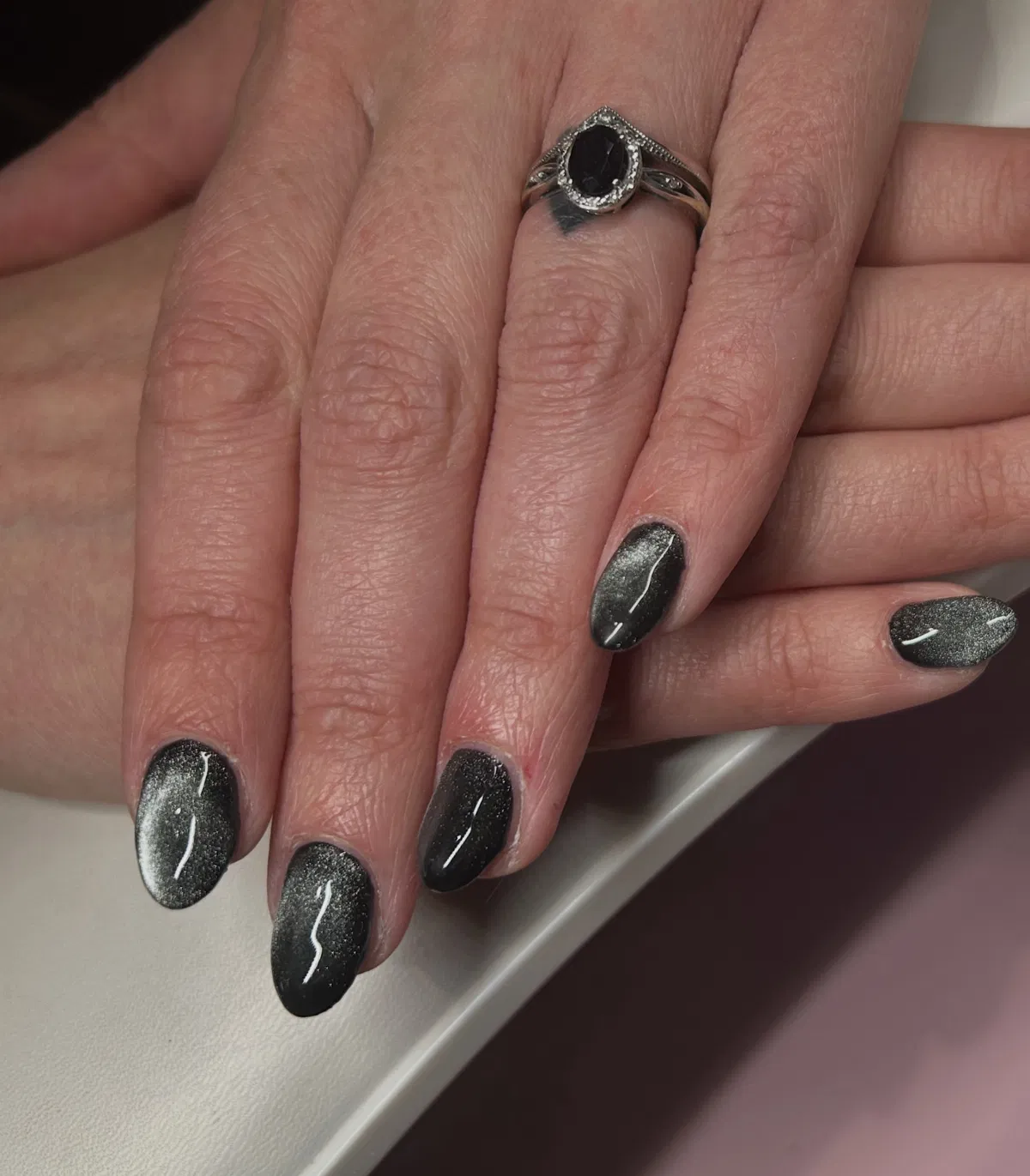Glossy Black Shimmer Cat-Eye (Medium Almond)