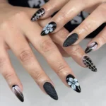 🖤 17 Stunning Short Black Nails That Look Effortlessly Chic Fashion image by @linz_nailslux8