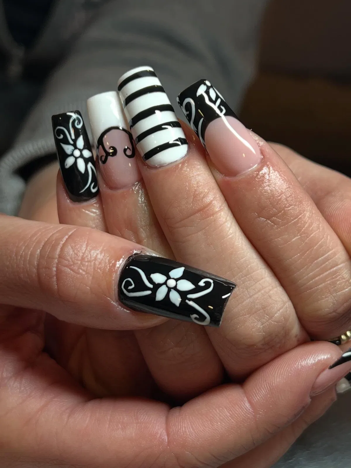 Black-and-white floral and striped square nail set