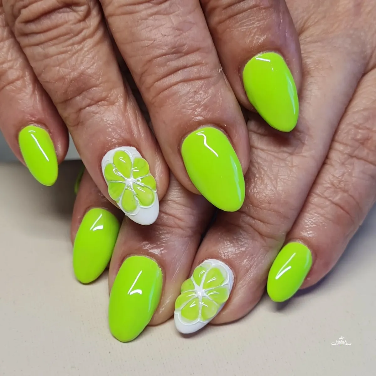Glossy neon green with lime-slice accents