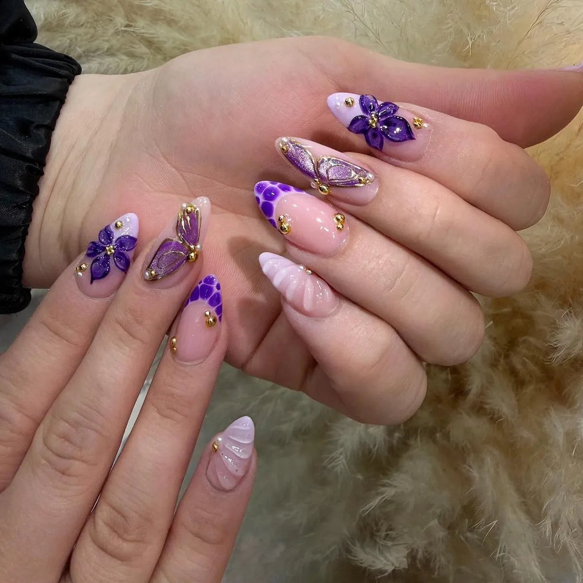 Nude and lavender set with 3D purple flowers and gold studs