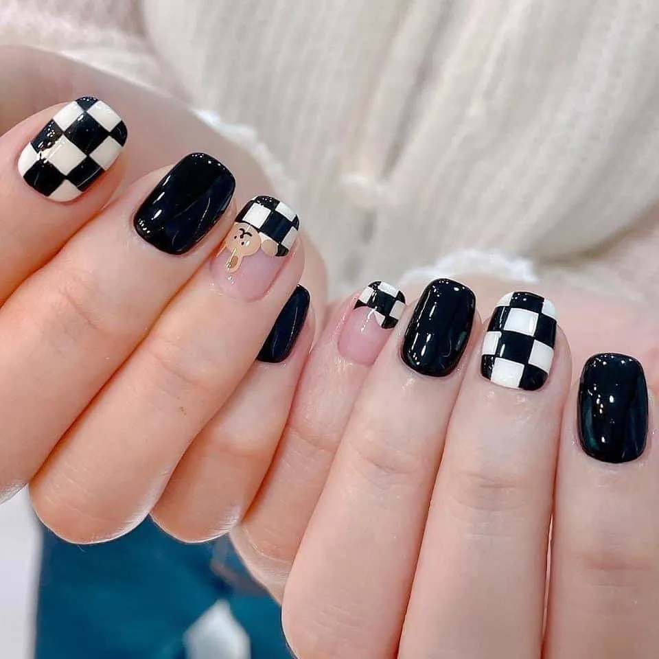 Checkerboard and Glossy Black Mix