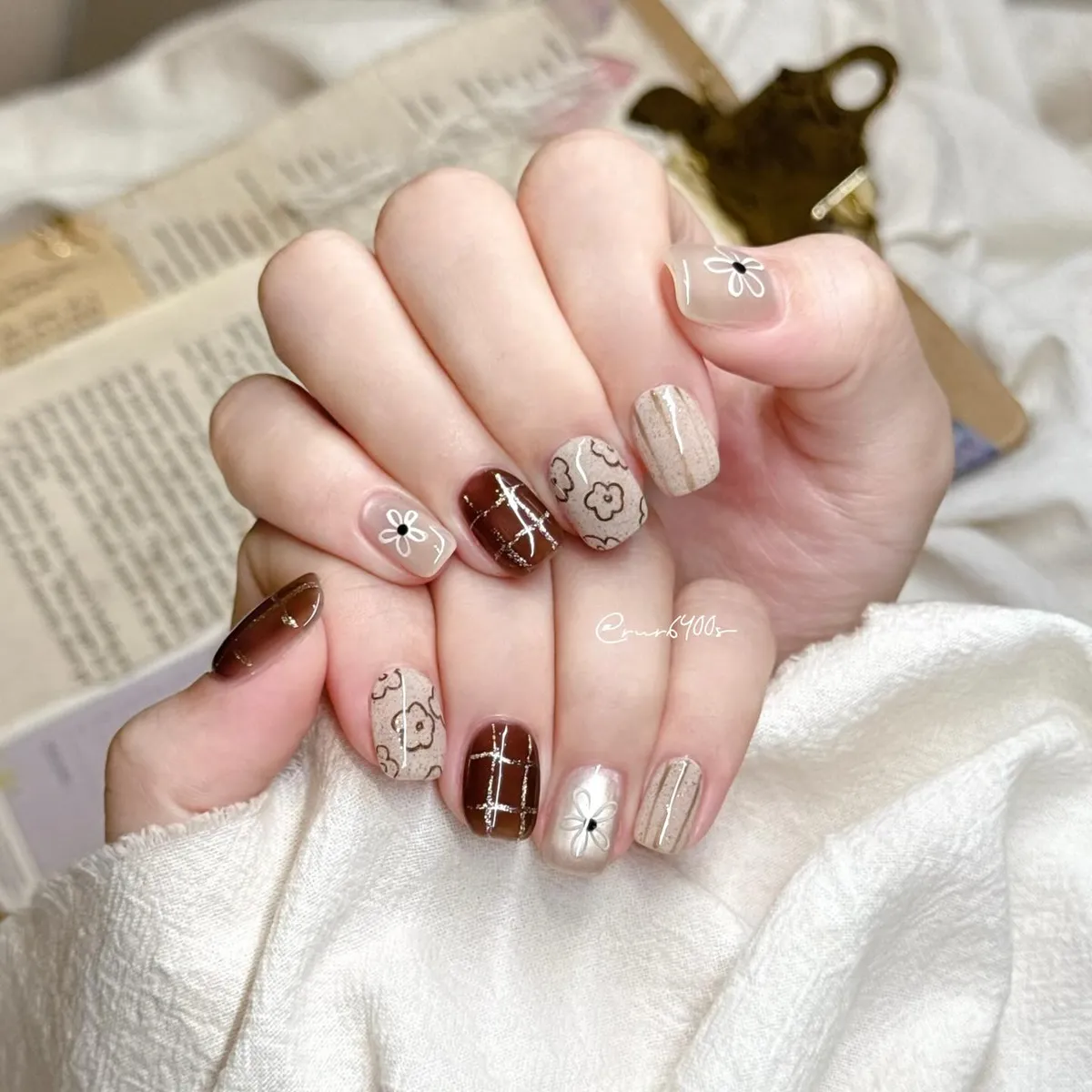 Brown Grid Mix with Beige Florals and Daisy Accents