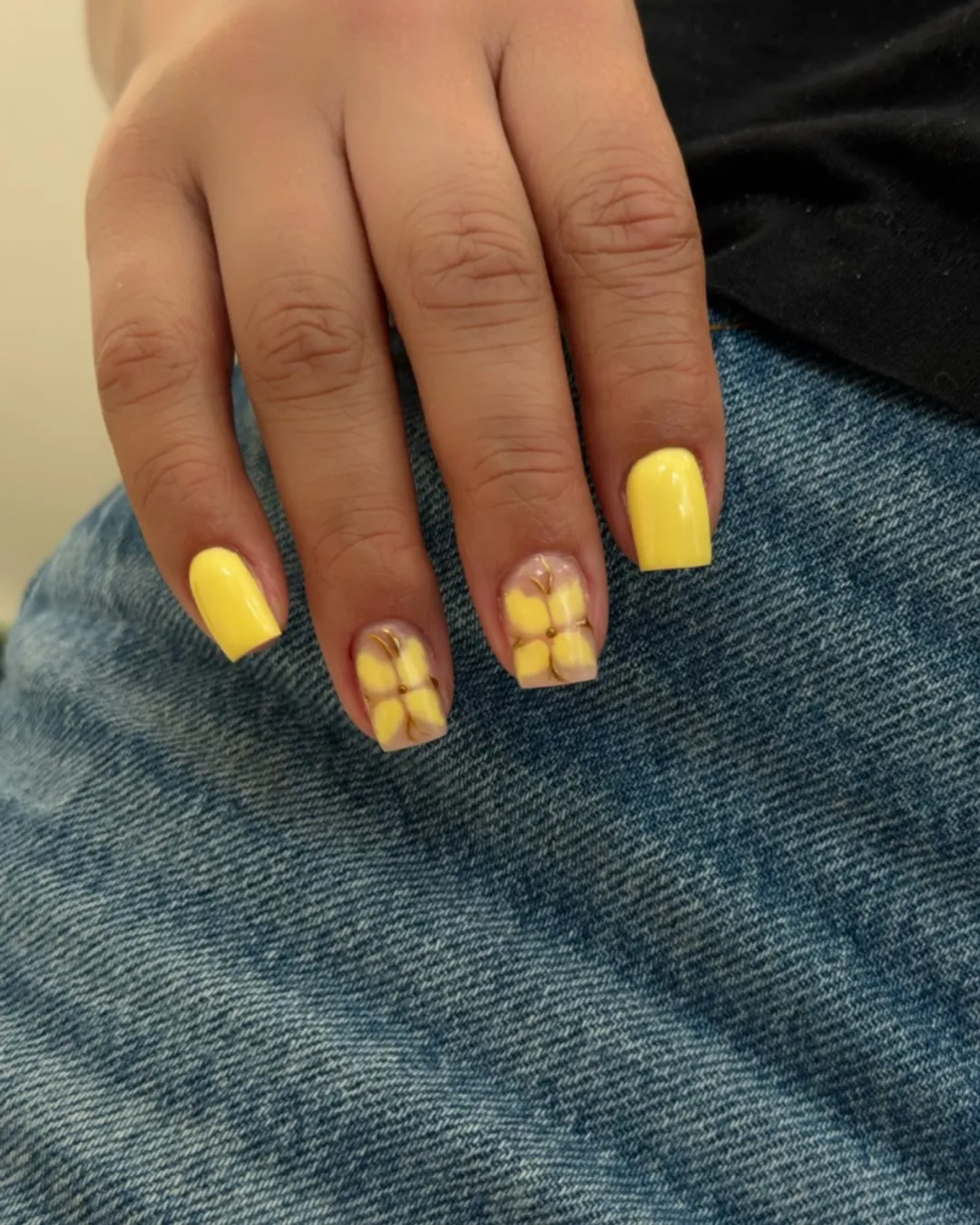 Short yellow and orange mix with sun and floral art