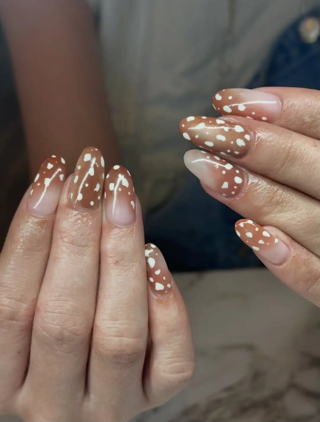 Brown gradient with white splatter dots