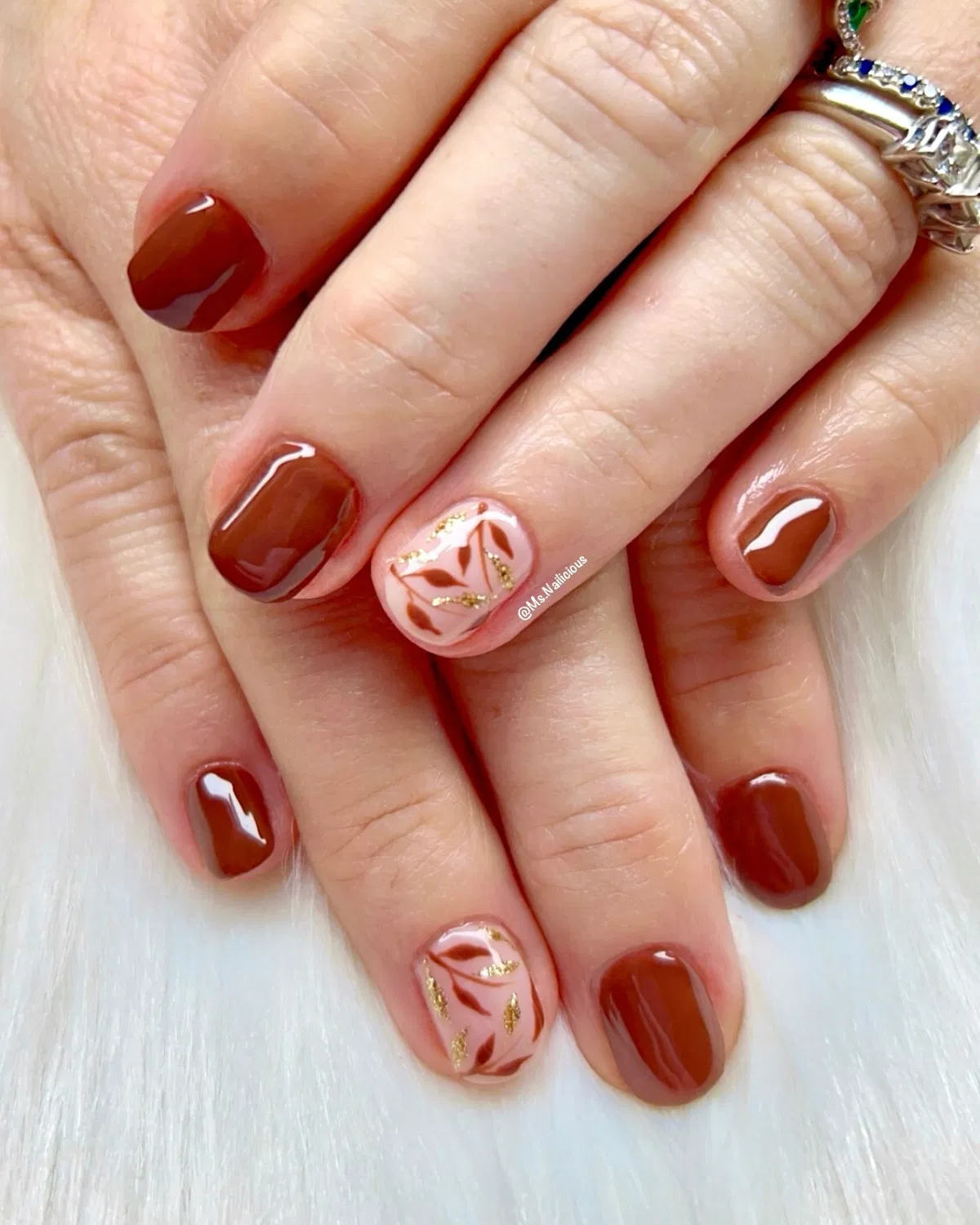 Warm brown set with pink leaf-and-gold accents